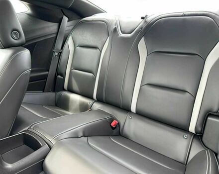 Червоний Шевроле Камаро, об'ємом двигуна 6.2 л та пробігом 33 тис. км за 19900 $, фото 10 на Automoto.ua