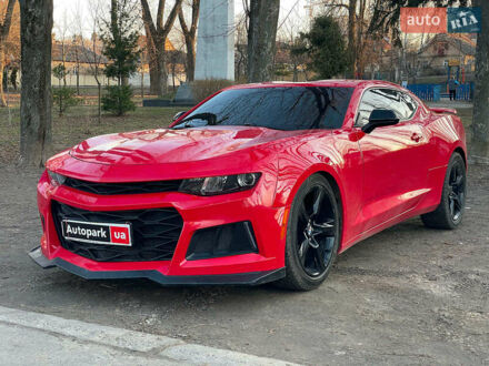 Шевроле Камаро 2016 в Киеве на Automoto.ua Красный Шевроле Камаро, объемом двигателя 2 л и пробегом 91 тыс. км за 15290 $, фото 1 на Automoto.ua