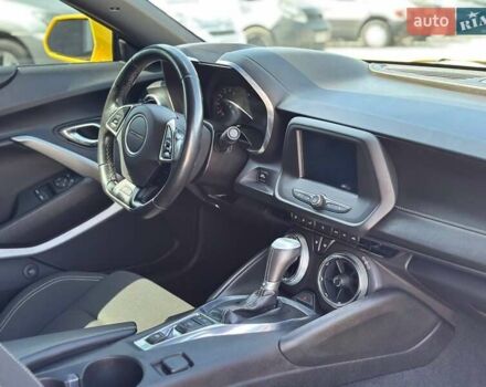 Жовтий Шевроле Камаро, об'ємом двигуна 2 л та пробігом 72 тис. км за 15999 $, фото 6 на Automoto.ua