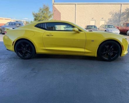 Шевроле Камаро 2016 в Житомире на Automoto.ua Желтый Шевроле Камаро, объемом двигателя 6.2 л и пробегом 74 тыс. км за 3300 $, фото 3 на Automoto.ua