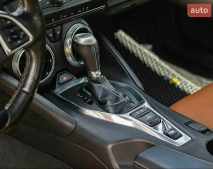 Серый Шевроле Камаро, объемом двигателя 3.6 л и пробегом 103 тыс. км за 21990 $, фото 21 на Automoto.ua