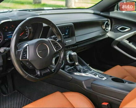 Серый Шевроле Камаро, объемом двигателя 3.6 л и пробегом 103 тыс. км за 21990 $, фото 23 на Automoto.ua