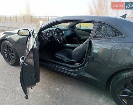 Серый Шевроле Камаро, объемом двигателя 3.6 л и пробегом 116 тыс. км за 15500 $, фото 11 на Automoto.ua