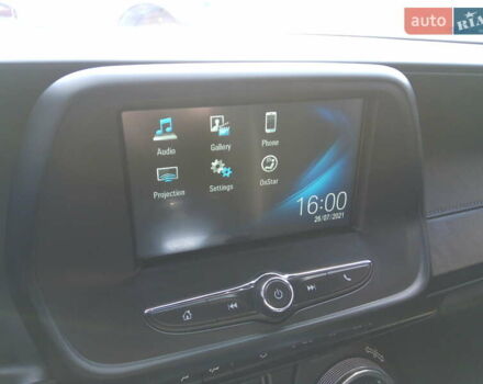 Серый Шевроле Камаро, объемом двигателя 2 л и пробегом 61 тыс. км за 21000 $, фото 26 на Automoto.ua