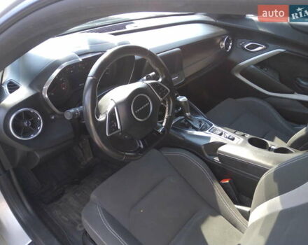 Серый Шевроле Камаро, объемом двигателя 2 л и пробегом 61 тыс. км за 21000 $, фото 18 на Automoto.ua