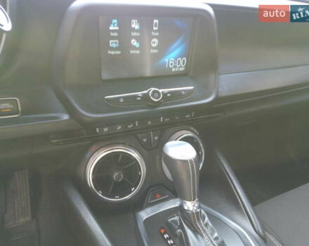 Серый Шевроле Камаро, объемом двигателя 2 л и пробегом 61 тыс. км за 21000 $, фото 25 на Automoto.ua