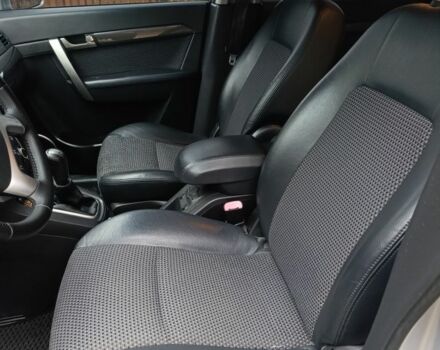 Серый Шевроле Каприз, объемом двигателя 2.4 л и пробегом 198 тыс. км за 9300 $, фото 5 на Automoto.ua