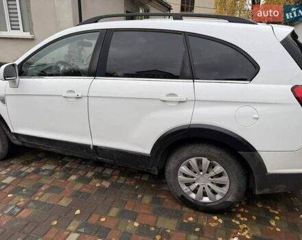 Белый Шевроле Каптива, объемом двигателя 2.4 л и пробегом 150 тыс. км за 6200 $, фото 4 на Automoto.ua