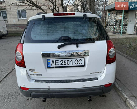 Белый Шевроле Каптива, объемом двигателя 2.41 л и пробегом 270 тыс. км за 7400 $, фото 7 на Automoto.ua
