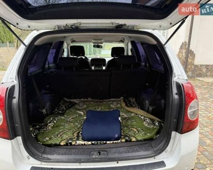 Белый Шевроле Каптива, объемом двигателя 2.4 л и пробегом 150 тыс. км за 6200 $, фото 11 на Automoto.ua