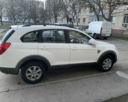 Белый Шевроле Каптива, объемом двигателя 2.4 л и пробегом 3 тыс. км за 7350 $, фото 3 на Automoto.ua