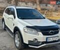 Белый Шевроле Каптива, объемом двигателя 2 л и пробегом 130 тыс. км за 8200 $, фото 1 на Automoto.ua