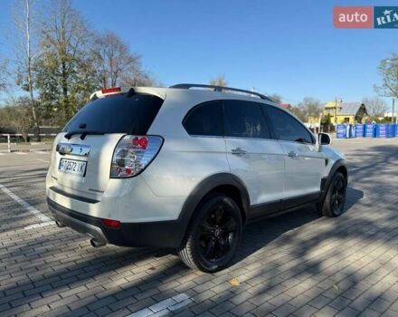 Білий Шевроле Каптіва, об'ємом двигуна 2 л та пробігом 245 тис. км за 9300 $, фото 9 на Automoto.ua