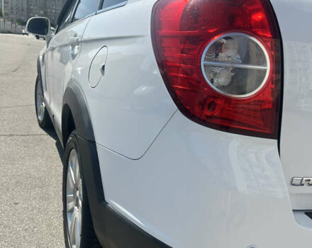 Білий Шевроле Каптіва, об'ємом двигуна 1.99 л та пробігом 258 тис. км за 11000 $, фото 8 на Automoto.ua