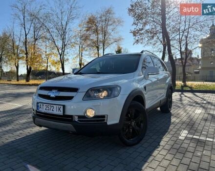 Білий Шевроле Каптіва, об'ємом двигуна 2 л та пробігом 245 тис. км за 9300 $, фото 2 на Automoto.ua
