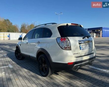 Білий Шевроле Каптіва, об'ємом двигуна 2 л та пробігом 245 тис. км за 9300 $, фото 1 на Automoto.ua