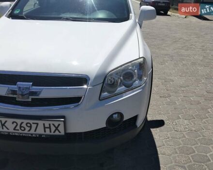 Белый Шевроле Каптива, объемом двигателя 2 л и пробегом 304 тыс. км за 9450 $, фото 13 на Automoto.ua