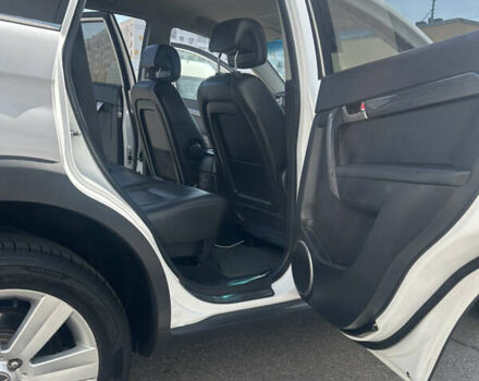 Білий Шевроле Каптіва, об'ємом двигуна 1.99 л та пробігом 258 тис. км за 11000 $, фото 21 на Automoto.ua