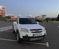 Белый Шевроле Каптива, объемом двигателя 2 л и пробегом 290 тыс. км за 9946 $, фото 1 на Automoto.ua