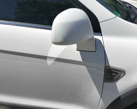 Белый Шевроле Каптива, объемом двигателя 2 л и пробегом 304 тыс. км за 9450 $, фото 10 на Automoto.ua