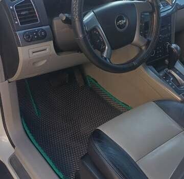 Белый Шевроле Каптива, объемом двигателя 2.23 л и пробегом 205 тыс. км за 11900 $, фото 16 на Automoto.ua