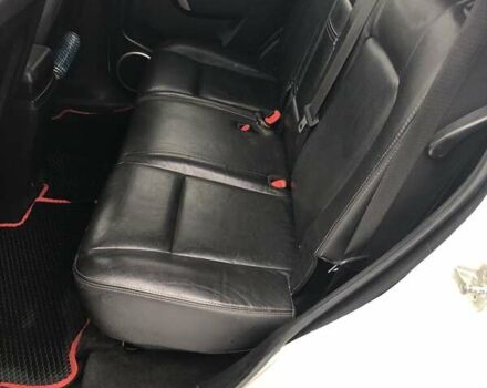 Белый Шевроле Каптива, объемом двигателя 3 л и пробегом 188 тыс. км за 12000 $, фото 4 на Automoto.ua