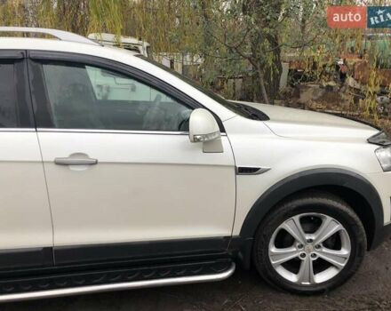 Белый Шевроле Каптива, объемом двигателя 3 л и пробегом 188 тыс. км за 12000 $, фото 16 на Automoto.ua