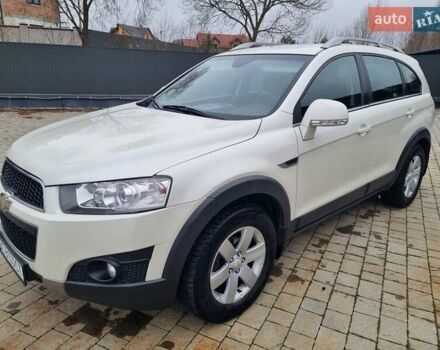 Белый Шевроле Каптива, объемом двигателя 2.38 л и пробегом 230 тыс. км за 9800 $, фото 5 на Automoto.ua