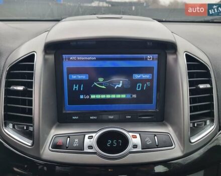 Белый Шевроле Каптива, объемом двигателя 2.38 л и пробегом 230 тыс. км за 9400 $, фото 47 на Automoto.ua