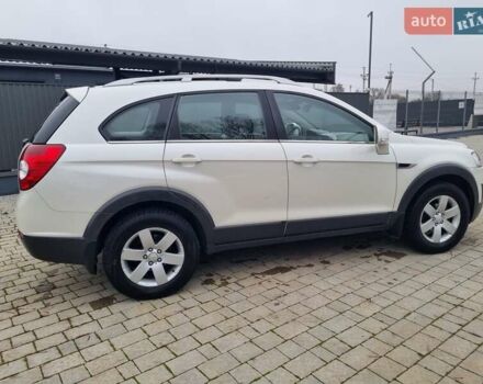 Белый Шевроле Каптива, объемом двигателя 2.38 л и пробегом 230 тыс. км за 9800 $, фото 18 на Automoto.ua