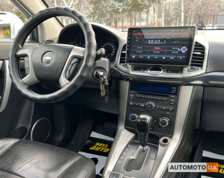 Белый Шевроле Каптива, объемом двигателя 2.2 л и пробегом 193 тыс. км за 11600 $, фото 10 на Automoto.ua