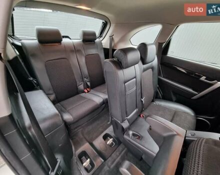 Белый Шевроле Каптива, объемом двигателя 2.38 л и пробегом 230 тыс. км за 9800 $, фото 46 на Automoto.ua