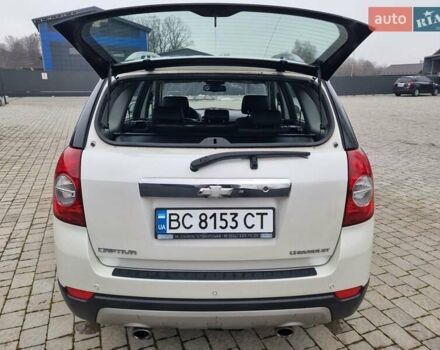 Белый Шевроле Каптива, объемом двигателя 2.38 л и пробегом 230 тыс. км за 9800 $, фото 26 на Automoto.ua