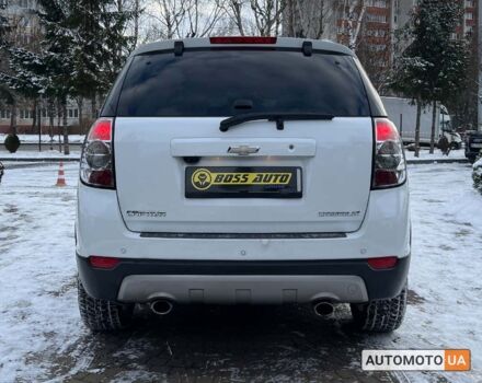 Белый Шевроле Каптива, объемом двигателя 2.2 л и пробегом 193 тыс. км за 11600 $, фото 4 на Automoto.ua
