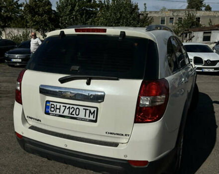 Белый Шевроле Каптива, объемом двигателя 2.2 л и пробегом 213 тыс. км за 12000 $, фото 4 на Automoto.ua