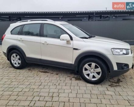 Белый Шевроле Каптива, объемом двигателя 2.38 л и пробегом 230 тыс. км за 9400 $, фото 21 на Automoto.ua