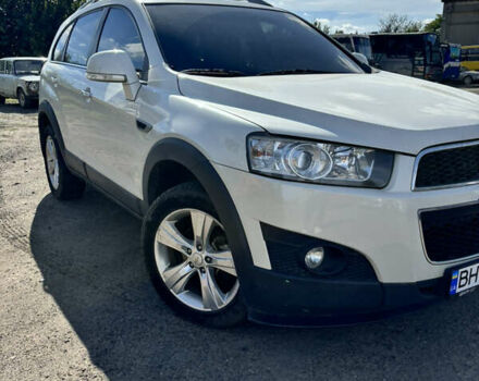 Белый Шевроле Каптива, объемом двигателя 2.2 л и пробегом 213 тыс. км за 12000 $, фото 2 на Automoto.ua