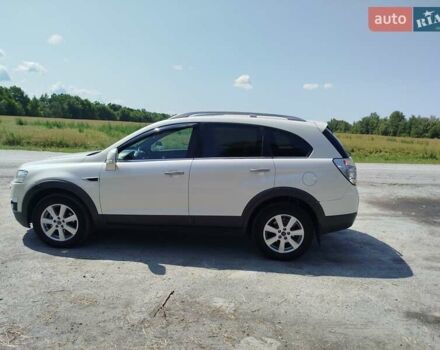 Белый Шевроле Каптива, объемом двигателя 2.23 л и пробегом 270 тыс. км за 11000 $, фото 6 на Automoto.ua