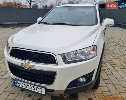 Белый Шевроле Каптива, объемом двигателя 2.38 л и пробегом 230 тыс. км за 9400 $, фото 2 на Automoto.ua