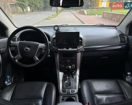 Белый Шевроле Каптива, объемом двигателя 2.23 л и пробегом 224 тыс. км за 12350 $, фото 6 на Automoto.ua