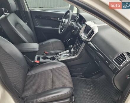 Белый Шевроле Каптива, объемом двигателя 2.38 л и пробегом 230 тыс. км за 9400 $, фото 35 на Automoto.ua