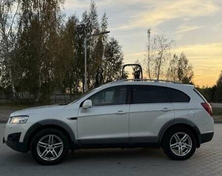 Білий Шевроле Каптіва, об'ємом двигуна 2.23 л та пробігом 375 тис. км за 10200 $, фото 2 на Automoto.ua