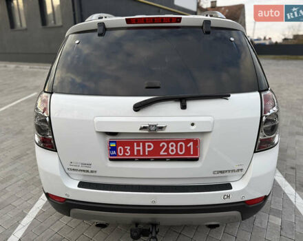 Белый Шевроле Каптива, объемом двигателя 2.2 л и пробегом 200 тыс. км за 12000 $, фото 7 на Automoto.ua