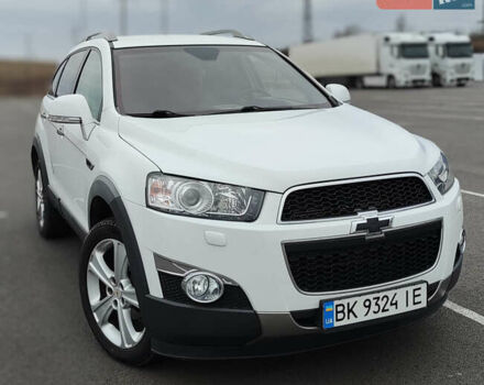 Белый Шевроле Каптива, объемом двигателя 2.23 л и пробегом 178 тыс. км за 12500 $, фото 1 на Automoto.ua