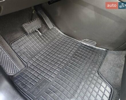 Белый Шевроле Каптива, объемом двигателя 2.2 л и пробегом 112 тыс. км за 13750 $, фото 84 на Automoto.ua