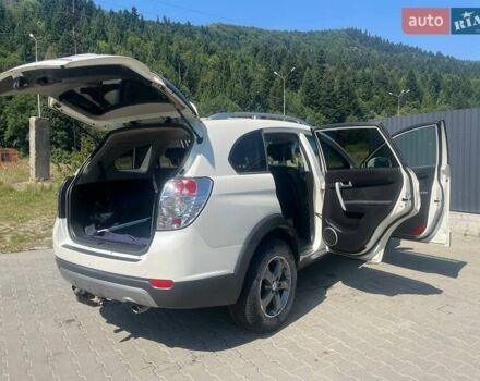 Білий Шевроле Каптіва, об'ємом двигуна 2.2 л та пробігом 113 тис. км за 10000 $, фото 7 на Automoto.ua