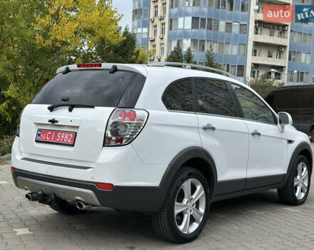 Белый Шевроле Каптива, объемом двигателя 2.2 л и пробегом 157 тыс. км за 11800 $, фото 7 на Automoto.ua