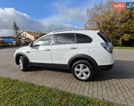 Белый Шевроле Каптива, объемом двигателя 2.2 л и пробегом 112 тыс. км за 13750 $, фото 15 на Automoto.ua