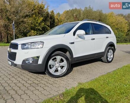 Белый Шевроле Каптива, объемом двигателя 2.2 л и пробегом 112 тыс. км за 13750 $, фото 19 на Automoto.ua