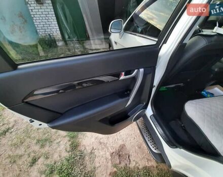 Белый Шевроле Каптива, объемом двигателя 3 л и пробегом 95 тыс. км за 12500 $, фото 11 на Automoto.ua